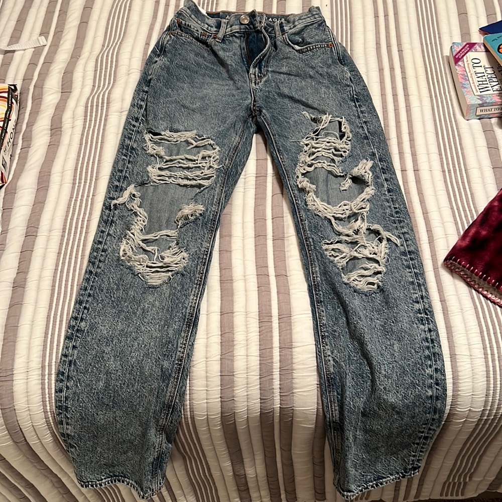 American eagle distressed baggy jean